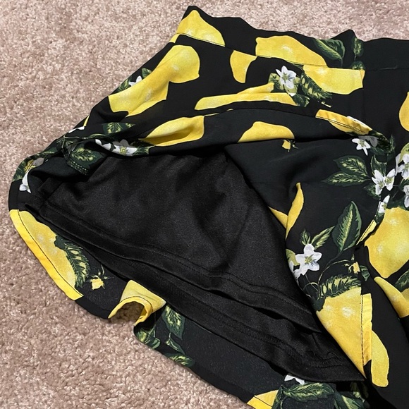 Lemon printed shorts (L) - Picture 3 of 6